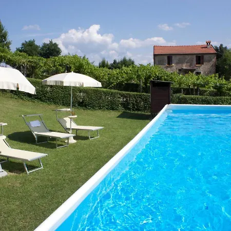 Apartment Belvilla By Oyo In Sassoleone With Pool